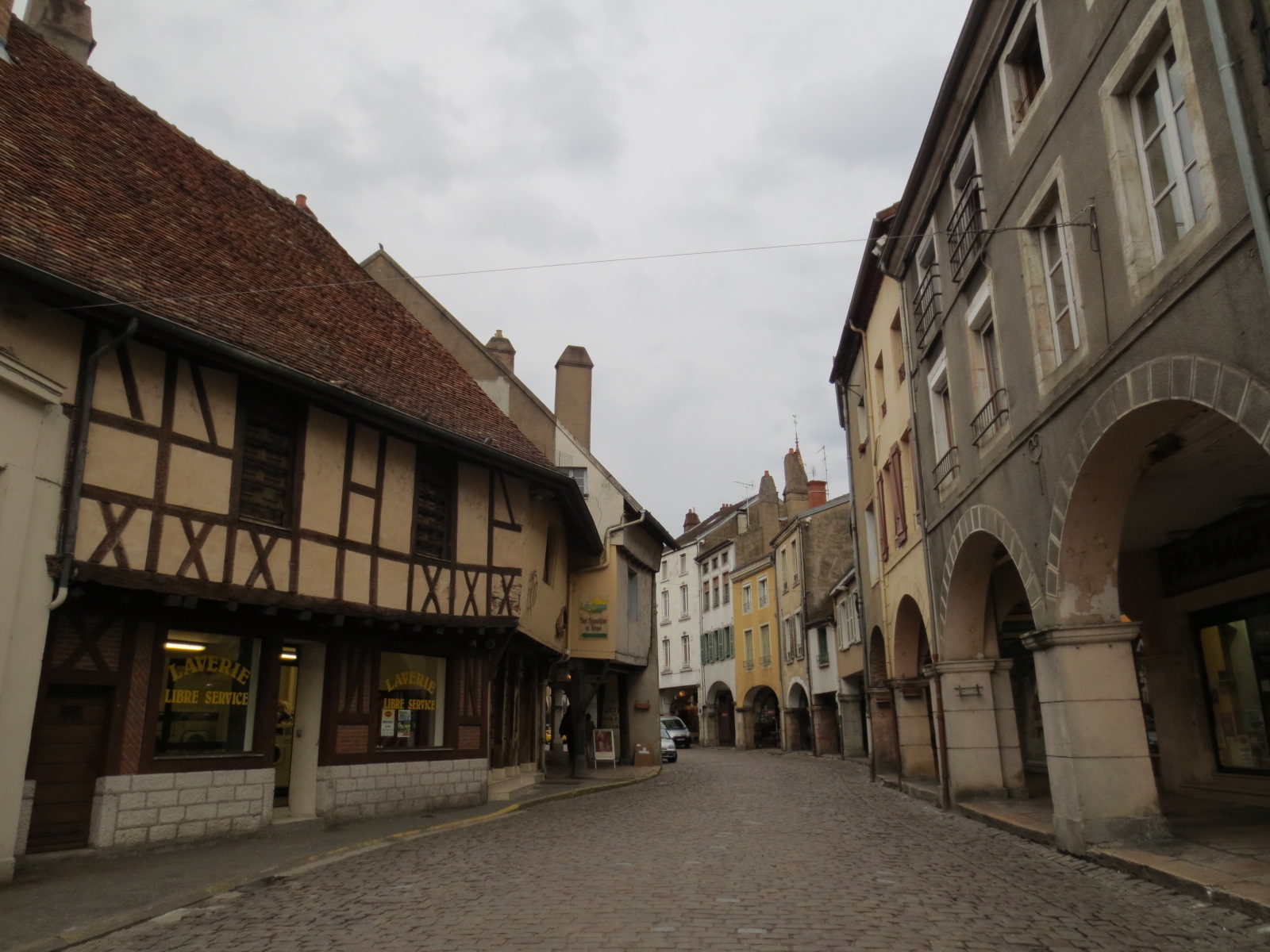 Le marché hebdomadaire de Louhans
